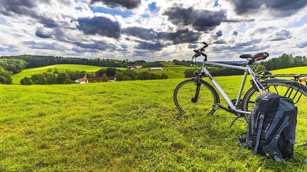 FUTURE BY BIKE. Serata a cura del Forum del Turismo Sociale