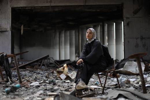 Put Your Soul on Your Hand and Walk, Sepideh Farsi