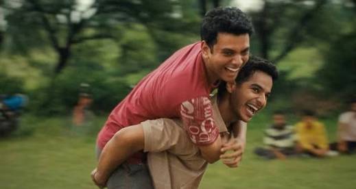 Homebound. Storia di un'amicizia in India, Neeraj Ghaywan